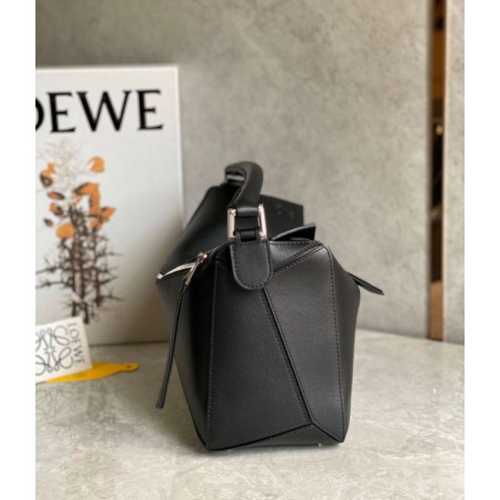 Replica Loewe Puzzle Medium Bag Black Classic Calfskin