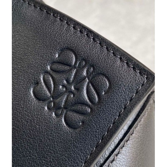 Replica Loewe Puzzle Medium Bag Black Classic Calfskin
