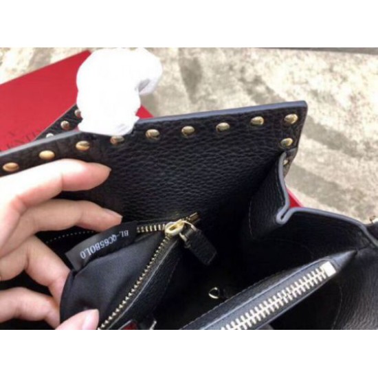 Replica Valentino Black Medium Rockstud Top Handle Bag Replica Valentino Black Medium Rockstud Top Handle Bag