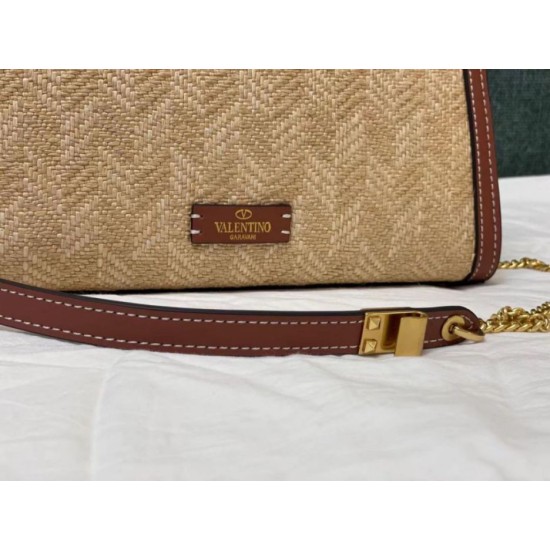 Replica Valentino Small Vsling Handbag Chevron Raffia Replica Valentino Small Vsling Handbag Chevron Raffia
