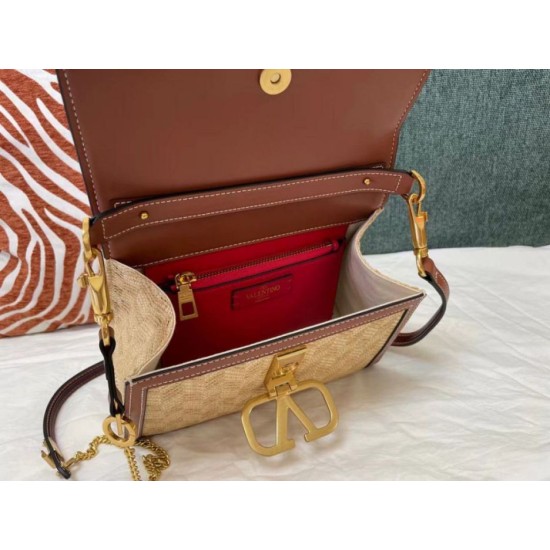 Replica Valentino Small Vsling Handbag Chevron Raffia Replica Valentino Small Vsling Handbag Chevron Raffia