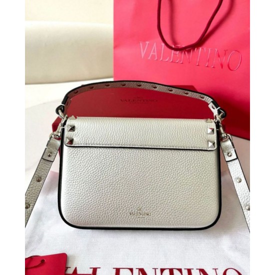 Replica Valentino Rockstud Pouch Bag White Grained 