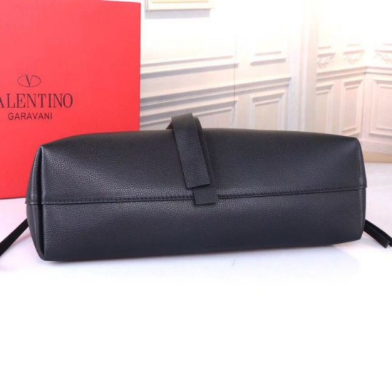 Fake Valentino Medium VRing Chain Bag Black Grainy Calfskin Replica