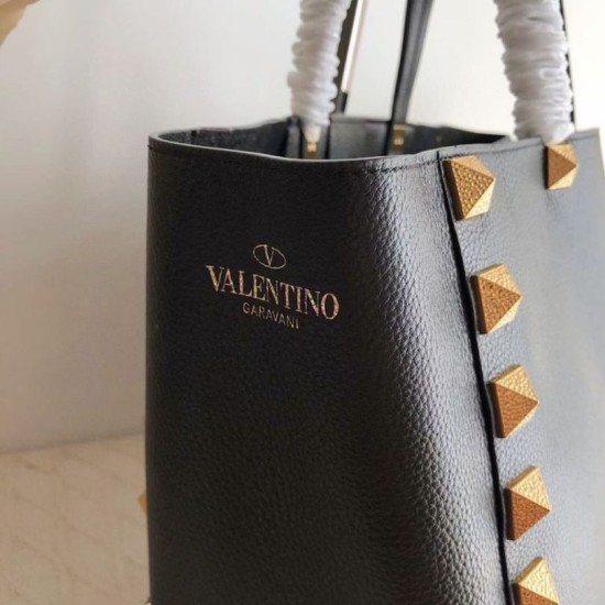 Replica Valentino Roman Stud Tote Bag Black Grainy Calfskin Replica Valentino Roman Stud Tote Bag Black Grainy Calfskin