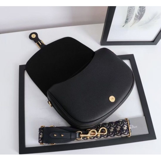 Fake Dior Large Bobby Bag In Black Grained Calfskin Replica Replica Dior Large Bobby Bag In Black Grained Calfskin