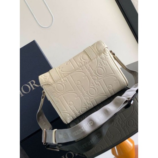 Replica Dior Hit the Road Flap Messenger Bag in Beige Gravity Leather