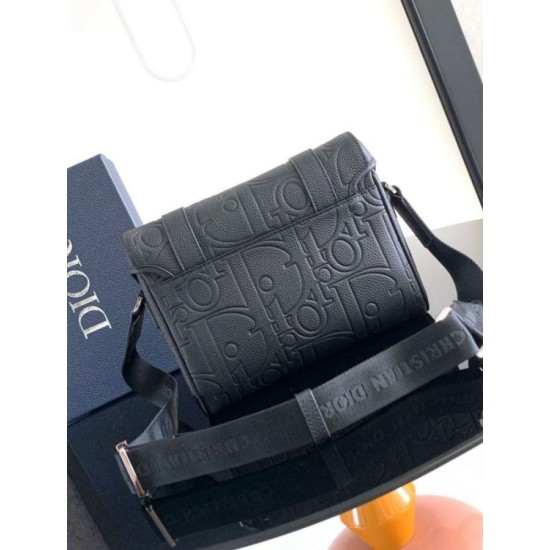 Fake Dior Hit the Road Flap Messenger Bag in Black Gravity Leather Replica