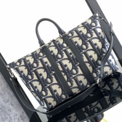 Fake Dior Weekender 40 Bag in Beige Maxi Dior Oblique Jacquard Replica Replica Dior Weekender 40 Bag in Beige Maxi Dior Oblique Jacquard