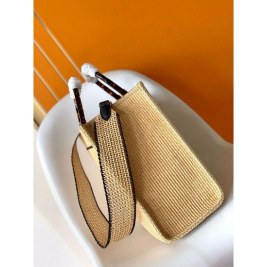 Replica Fendi Sunshine Medium Tote Bag in Black and Natural Straw