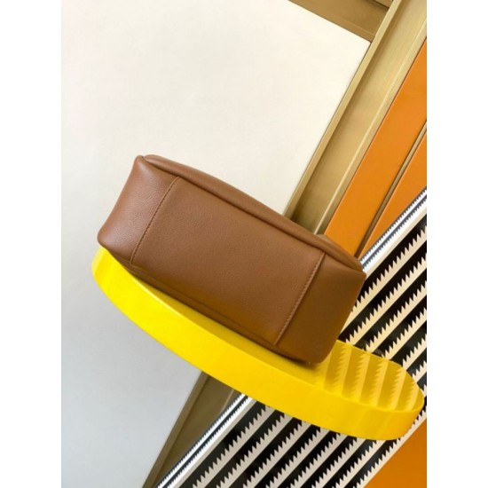 Replica Saint Laurent Le 5 À 7 Supple Small Hobo Bag in Brown Leather Replica Saint Laurent Le 5 À 7 Supple Small Hobo Bag in Brown Leather