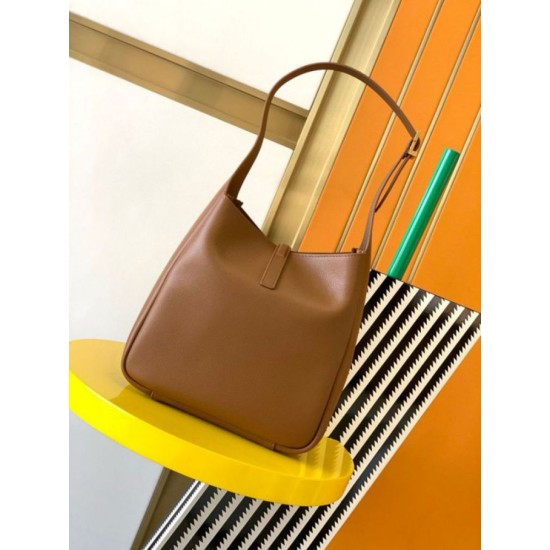 Replica Saint Laurent Le 5 À 7 Supple Small Hobo Bag in Brown Leather Replica Saint Laurent Le 5 À 7 Supple Small Hobo Bag in Brown Leather