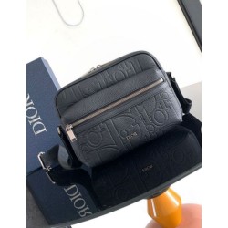 Replica Dior Rider 2.0 Zipped Messenger Bag Black Gravity Fake Dior Rider 2.0 Zipped Messenger Bag Black Gravity Replica