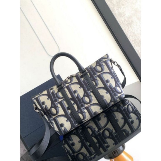 Replica Dior Weekender 25 Bag Beige Maxi Dior Oblique Jacquard