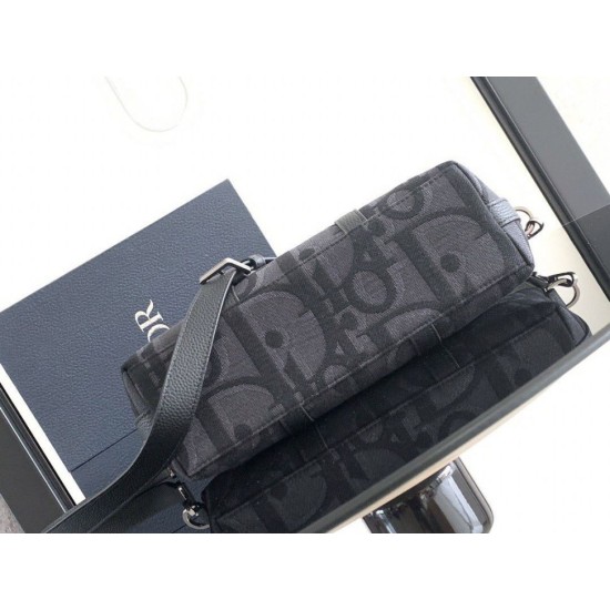 Replica Dior Weekender 25 Bag Black Maxi Dior Oblique Jacquard