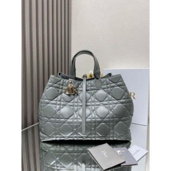 Replica Dior Toujours Large Bag Grey Macrocannage Calfskin Replica Dior Toujours Large Bag Grey Macrocannage Calfskin