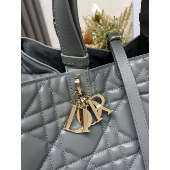 Replica Dior Toujours Large Bag Grey Macrocannage Calfskin Replica Dior Toujours Large Bag Grey Macrocannage Calfskin