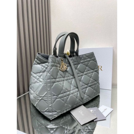 Replica Dior Toujours Large Bag Grey Macrocannage Calfskin Replica Dior Toujours Large Bag Grey Macrocannage Calfskin
