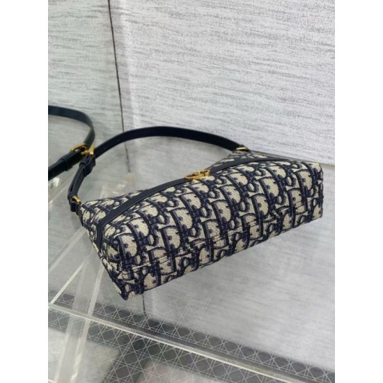 Replica Dior 30 Montaigne Cigale Mini Bag in Blue Oblique Jacquard Replica Dior 30 Montaigne Cigale Mini Bag in Blue Oblique Jacquard