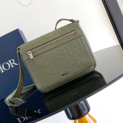 Replica Dior Men's Messenger Bag with Flap in Khaki Gravity Leather Replica Dior Men's Messenger Bag with Flap in Khaki Gravity Leather
