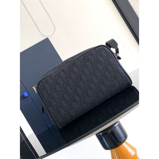 Replica Dior Toiletry Bag in Dior Black Oblique Jacquard