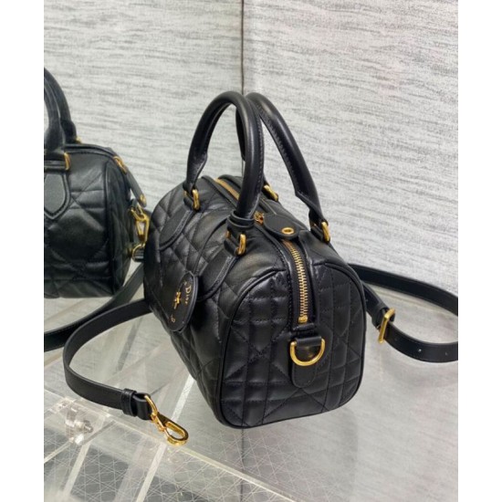 Fake Dior Groove 20 Bag Black Replica Fake Dior Groove 20 Bag Black Replica