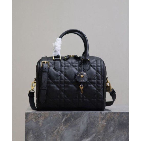 Replica Dior Groove 25 Bag Black Replica Dior Groove 25 Bag Black