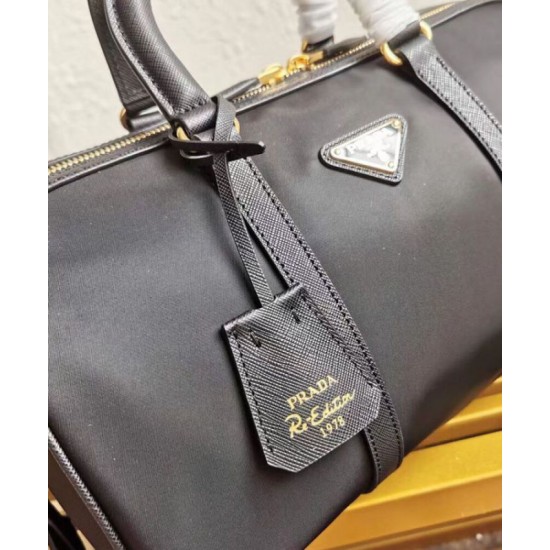 Replica Prada Fever-Edition recycled nylon and Safiano tote bag Black Fake Prada Fever-Edition recycled nylon and Safiano tote bag Black Replica