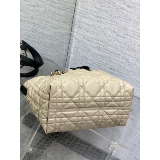 Special Grade Replica Dior Toujours Small/Medium/Large Tote Bag in Macrocannage Calfskin, Powder Beige Clone Sale