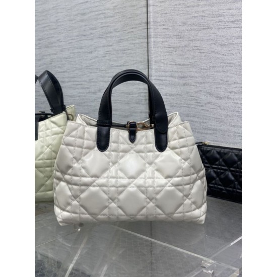 Special Grade Replica Dior Toujours Small/Medium/Large Tote Bags in Macrocannage Calfskin, White Clone Sale