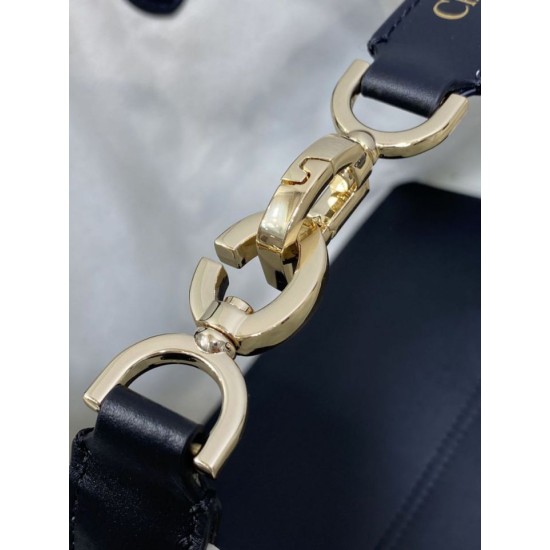 Special Grade Replica Dior Toujours Small/Medium/Large Tote Bags in Macrocannage Calfskin, White Clone Sale
