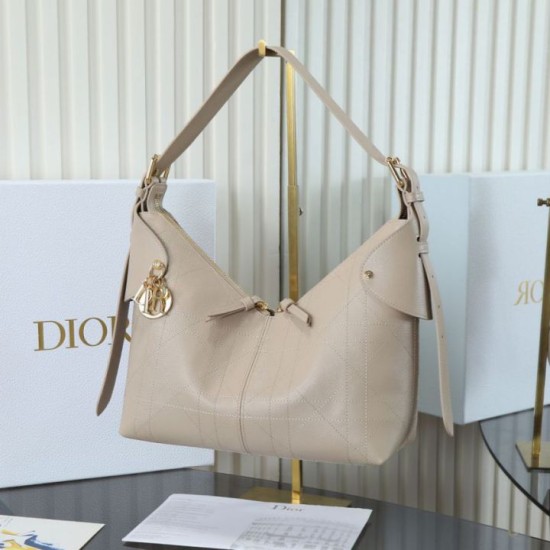 Special Grade Replica Dior Voyage Small/Medium Flat Hobo Bag in Macrocannage Apricot Clone Sale