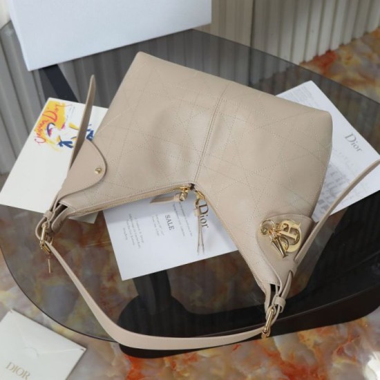 Special Grade Replica Dior Voyage Small/Medium Flat Hobo Bag in Macrocannage Apricot Clone Sale