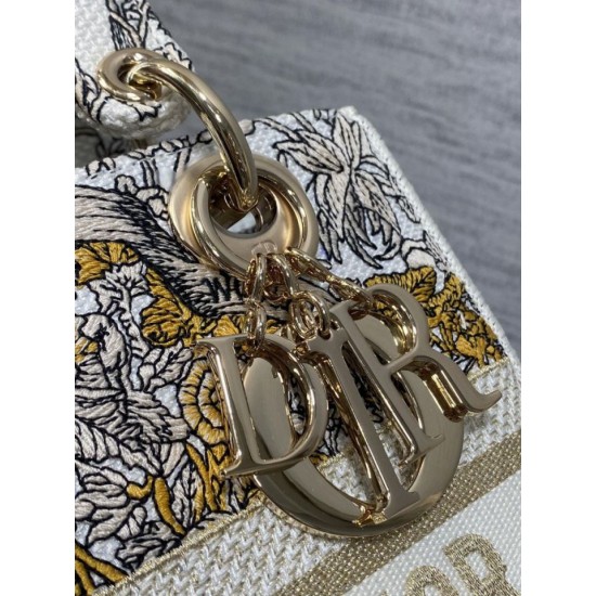 Best Replica Christian Dior Medium Lady D-Lite Bag with Embroidered Milk Motif Fake At Cheap Price Special Grade Replica Christian Dior Medium Lady D-Lite Bag with Embroidered Milk Motif Clone Sale