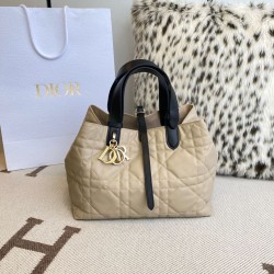 Special Grade Replica Dior Toujours Medium Macrocannage Bag, Light Blue/Black Clone Sale