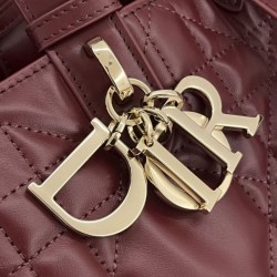 Special Grade Replica Dior Medium Dior Toujours Macrocannage Bag in Burgundy Clone Sale