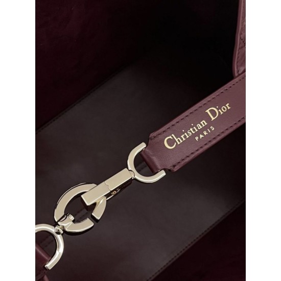 Special Grade Replica Dior Medium Dior Toujours Macrocannage Bag in Burgundy Clone Sale