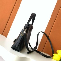 Special Grade Replica Givenchy Nano Voyou medium crossbody bag in black Clone Sale