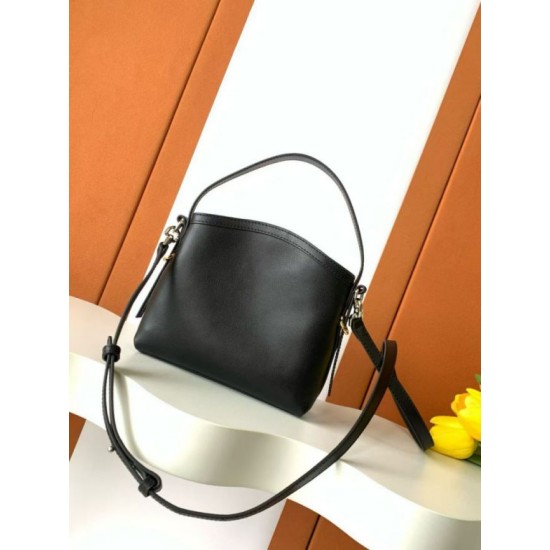 Special Grade Replica Givenchy Nano Voyou medium crossbody bag in black Clone Sale
