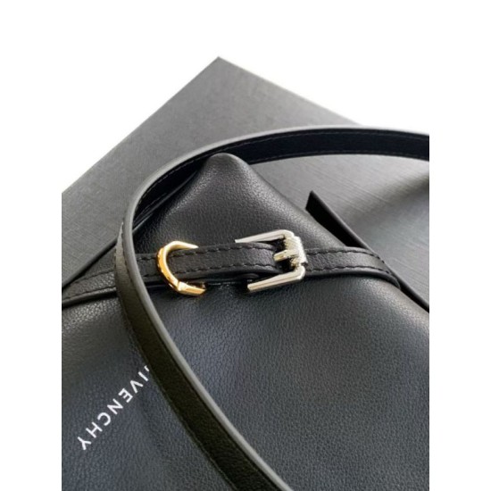 Special Grade Replica Givenchy Nano Voyou medium crossbody bag in black Clone Sale