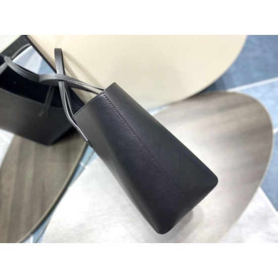 Special Grade Replica Givenchy Wing tote bag with removable internal zip pouch in black Clone Sale