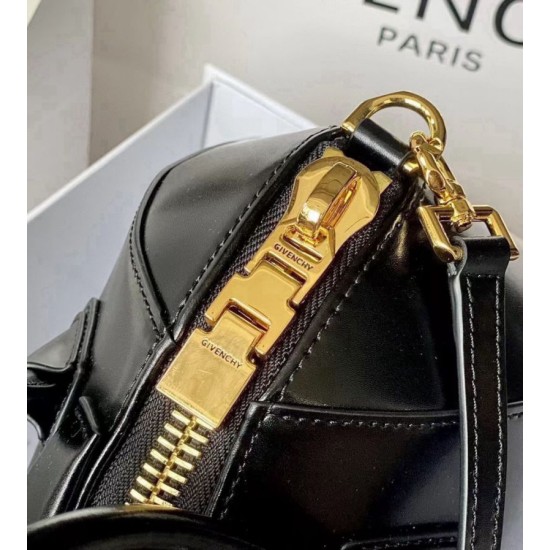 Special Grade Replica Givenchy Antigona Mini tote bag in black leather Clone Sale