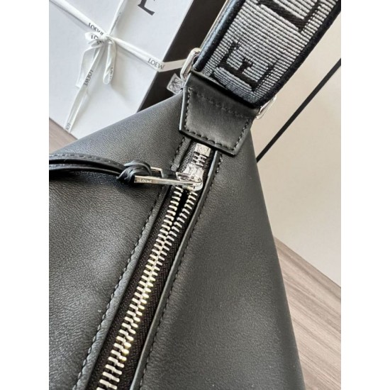 Special Grade Replica Loewe Small Cubi Shoulder Bag in Black Clone Sale
