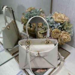 Special Grade Replica Dior CD 26SS Bow-Adorned Tote Bag White Clone Sale