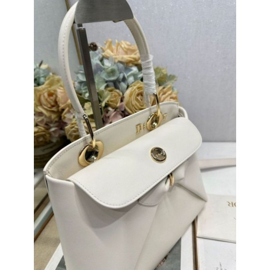 Best Replica Dior CD 26SS Bow-Adorned Tote Bag White Fake At Cheap Price Special Grade Replica Dior CD 26SS Bow-Adorned Tote Bag White Clone Sale