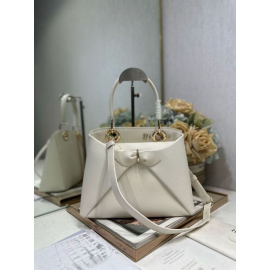 Best Replica Dior CD 26SS Bow-Adorned Tote Bag White Fake At Cheap Price Special Grade Replica Dior CD 26SS Bow-Adorned Tote Bag White Clone Sale