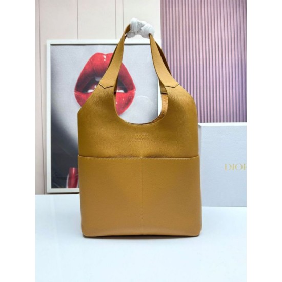Best Replica Dior Privé Icons Men Tote Bag Brown Calfskin Fake At Cheap Price Special Grade Replica Dior Privé Icons Men Tote Bag Brown Calfskin Clone Sale