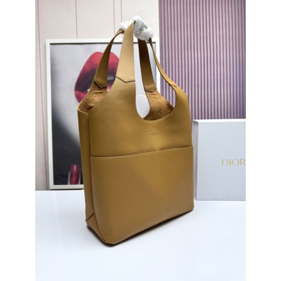 Best Replica Dior Privé Icons Men Tote Bag Brown Calfskin Fake At Cheap Price Special Grade Replica Dior Privé Icons Men Tote Bag Brown Calfskin Clone Sale