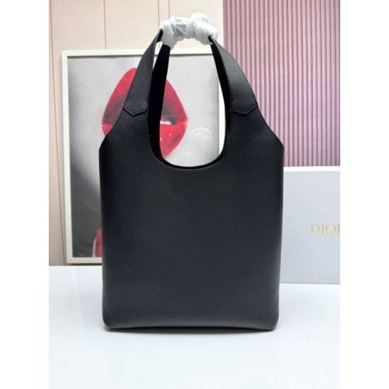 Best Replica Dior Privé Icons Men Tote Bag Black Calfskin Fake At Cheap Price Special Grade Replica Dior Privé Icons Men Tote Bag Black Calfskin Clone Sale