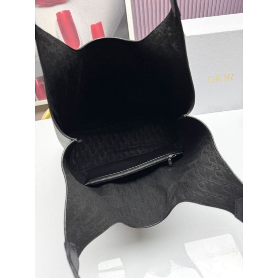 Best Replica Dior Privé Icons Men Tote Bag Black Calfskin Fake At Cheap Price Special Grade Replica Dior Privé Icons Men Tote Bag Black Calfskin Clone Sale