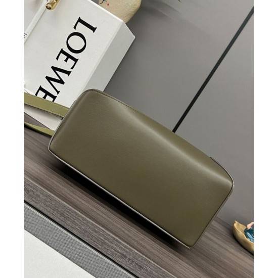 Best Replica Loewe Puzzle Edge Classic Vintage Bag Small Green Fake At Cheap Price Special Grade Replica Loewe Puzzle Edge Classic Vintage Bag Small Green Clone Sale